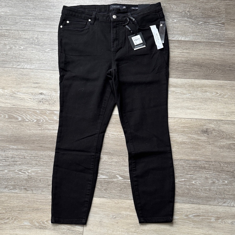 Tahari Women's Black Skinny Jeans NWT